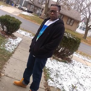 Meet your Posher, Derrick